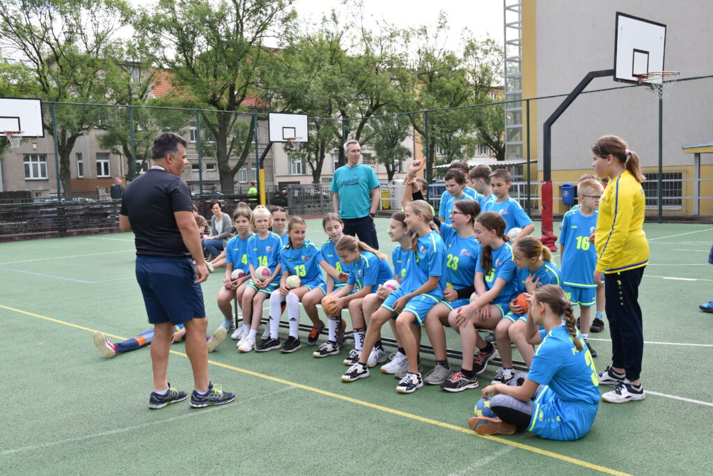 Poslední turnaj Středočeské ligy odehrál tým minižáků a dívek na domácím hřišti
