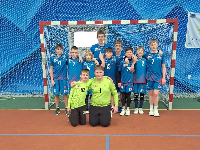 Starší žáci Poděbrad zvládli vyrovnané duely se Zručí a otevírají dveře novým hráčům