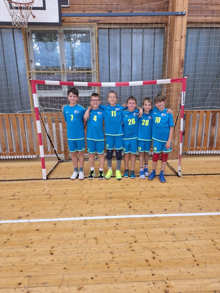 Minižáci Házené Poděbrady vstoupili do soutěžní sezóny v Kutné Hoře