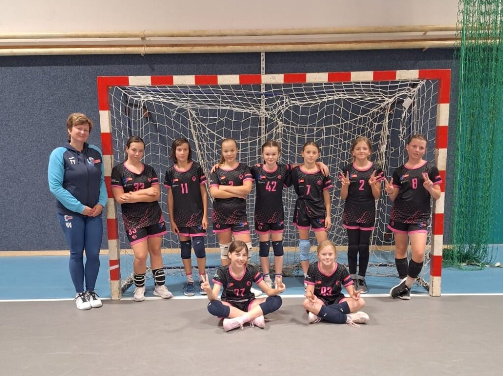 Mladší žákyně si vybojovaly premiérový bod v soutěži!