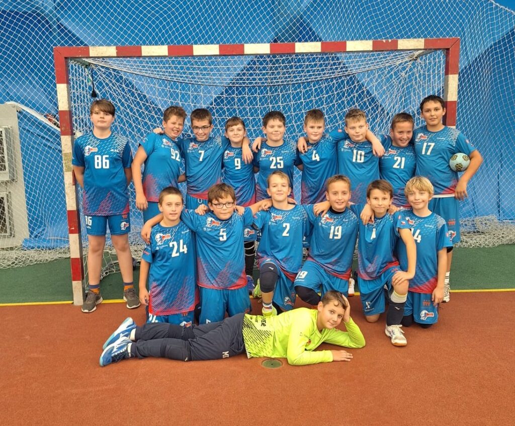 Mladší žáci Házené Poděbrady předvedli bojovné výkony v domácím kole Středočeské ligy