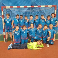 Mladší žáci Házené Poděbrady předvedli bojovné výkony v domácím kole Středočeské ligy