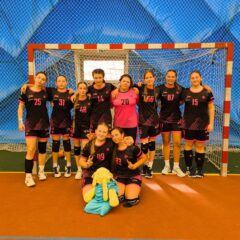 Dvě domácí výhry starších žákyň potěšily fanoušky i trenérku Sollier