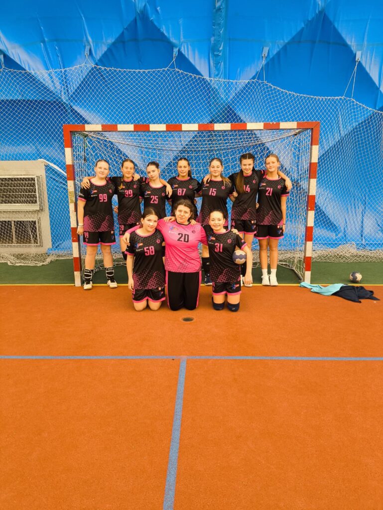 Středočeská liga starších žákyň: Poděbrady zažily náročnou, ale bojovnou sobotu plnou emocí