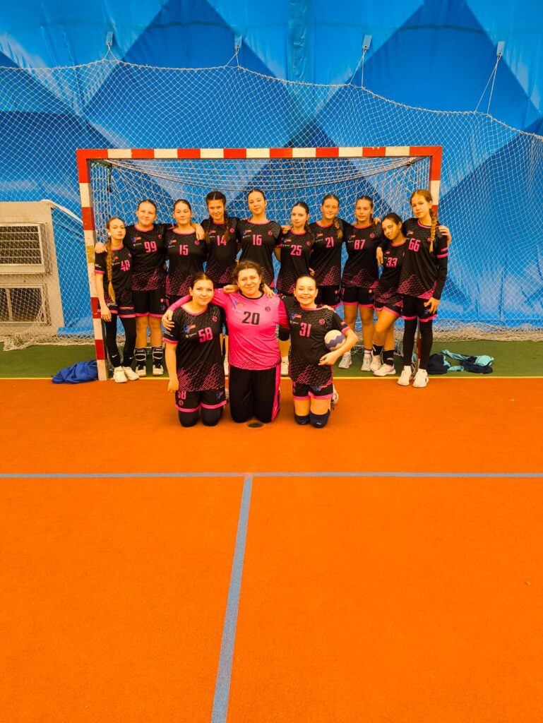 Starší žákyně Poděbrad odehrály doma ubojované dvojutkání. Proti Bělé těsně nestačily, Hudlice porazily