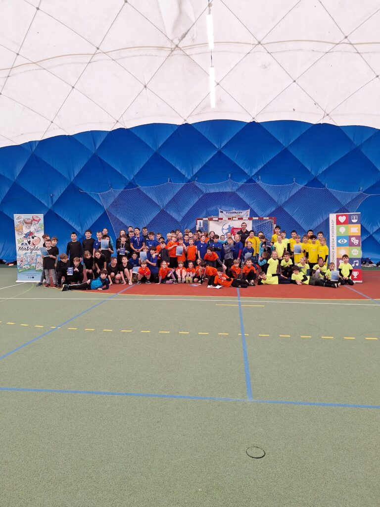 Poděbradská školní liga miniházené nabídla kvalitu, emoce i reprezentanta.