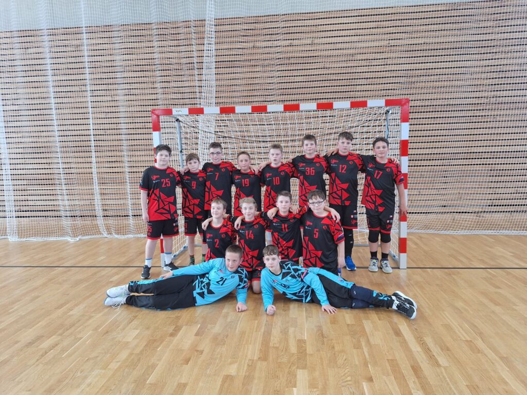 Velká škola, velké emoce a tým o kus dál. Mladší žáci Házené Poděbrady zvládli historickou premiéru na Prague Handball Cupu 2026