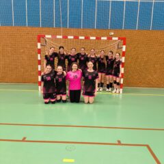 Dvě výhry ze Sedlčan. Starší žákyně Házené Poděbrady ukázaly sílu kolektivu i herní vyspělost