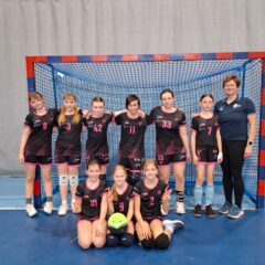 Bojovný výkon a cenná výhra nad Mělníkem. Mladší žákyně sbírají zkušenosti v Hostivicích